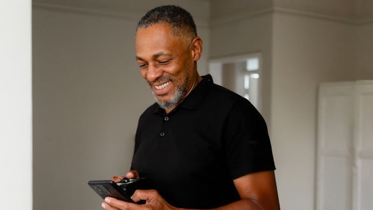 Resident receiving a message from a code enforcement officer