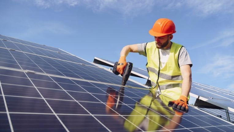 Solar panel installation in New Jersey according to new solar permitting
